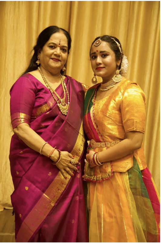 Jhankriti with her Guru Dr. Shashi Sankhla Ji